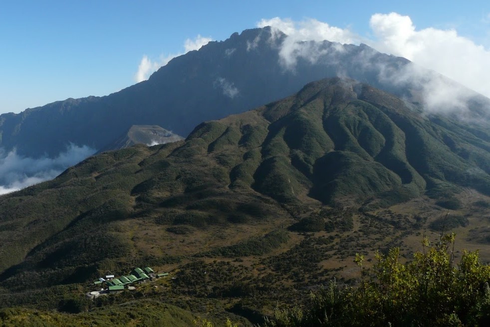 serengeti wildlife safaris climbing-mount-meru-3
